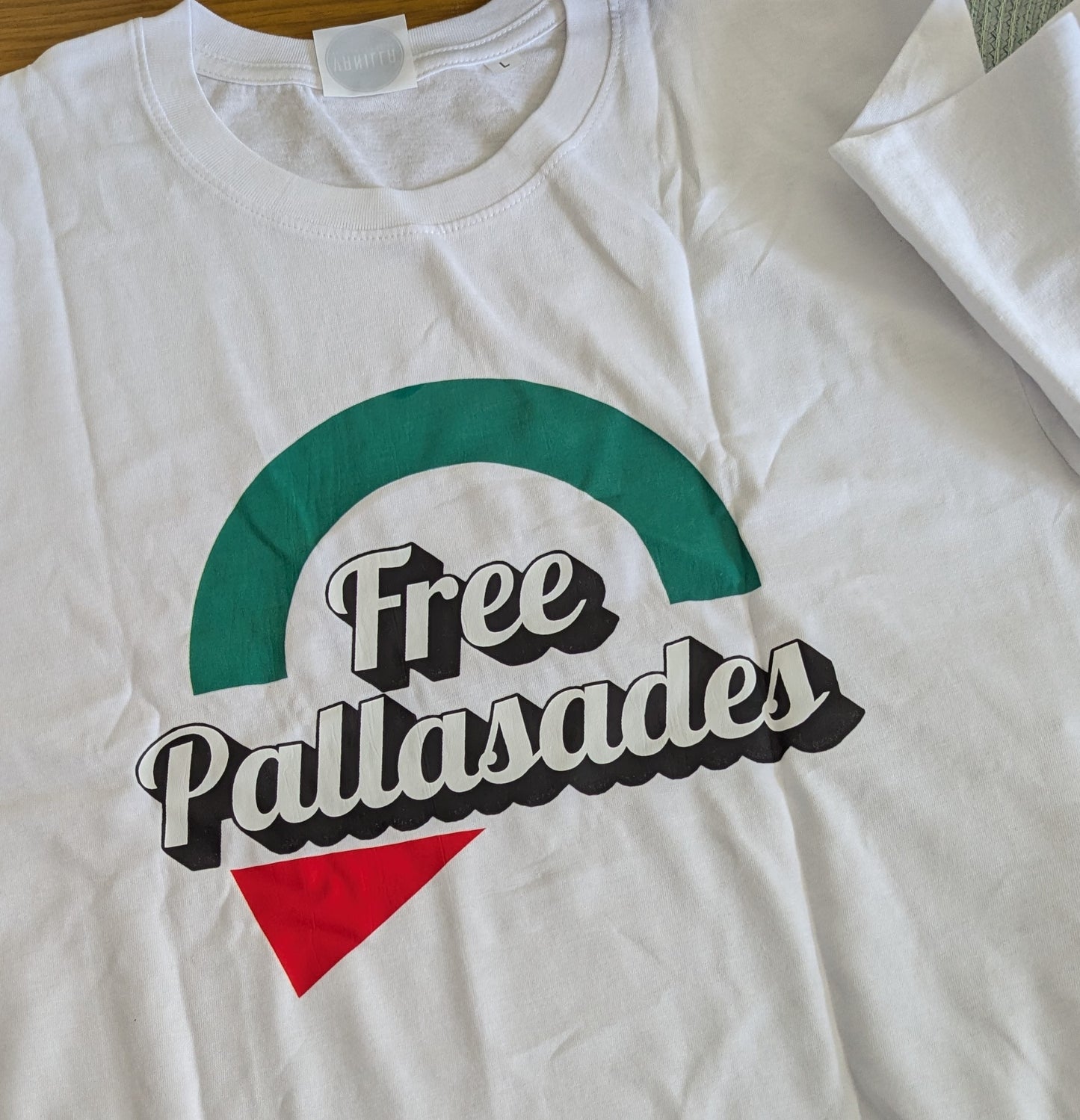 Free Pallasades T-shirt (Reg Fit)